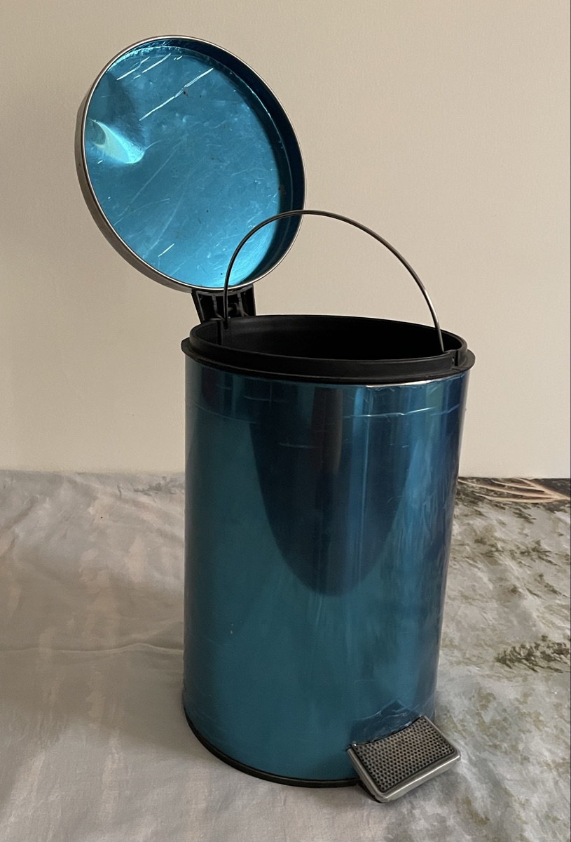 Garbage Bin - Image 2