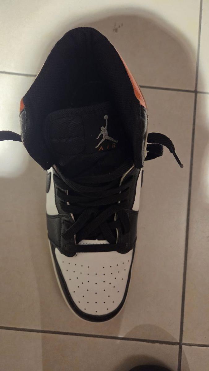 Used shoes in perfect condition - Image 15