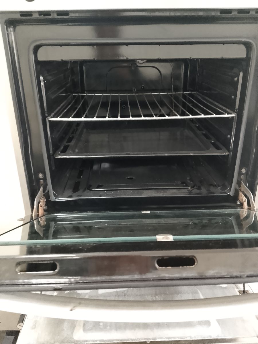 Gas stove for sale 60*60 - Image 3