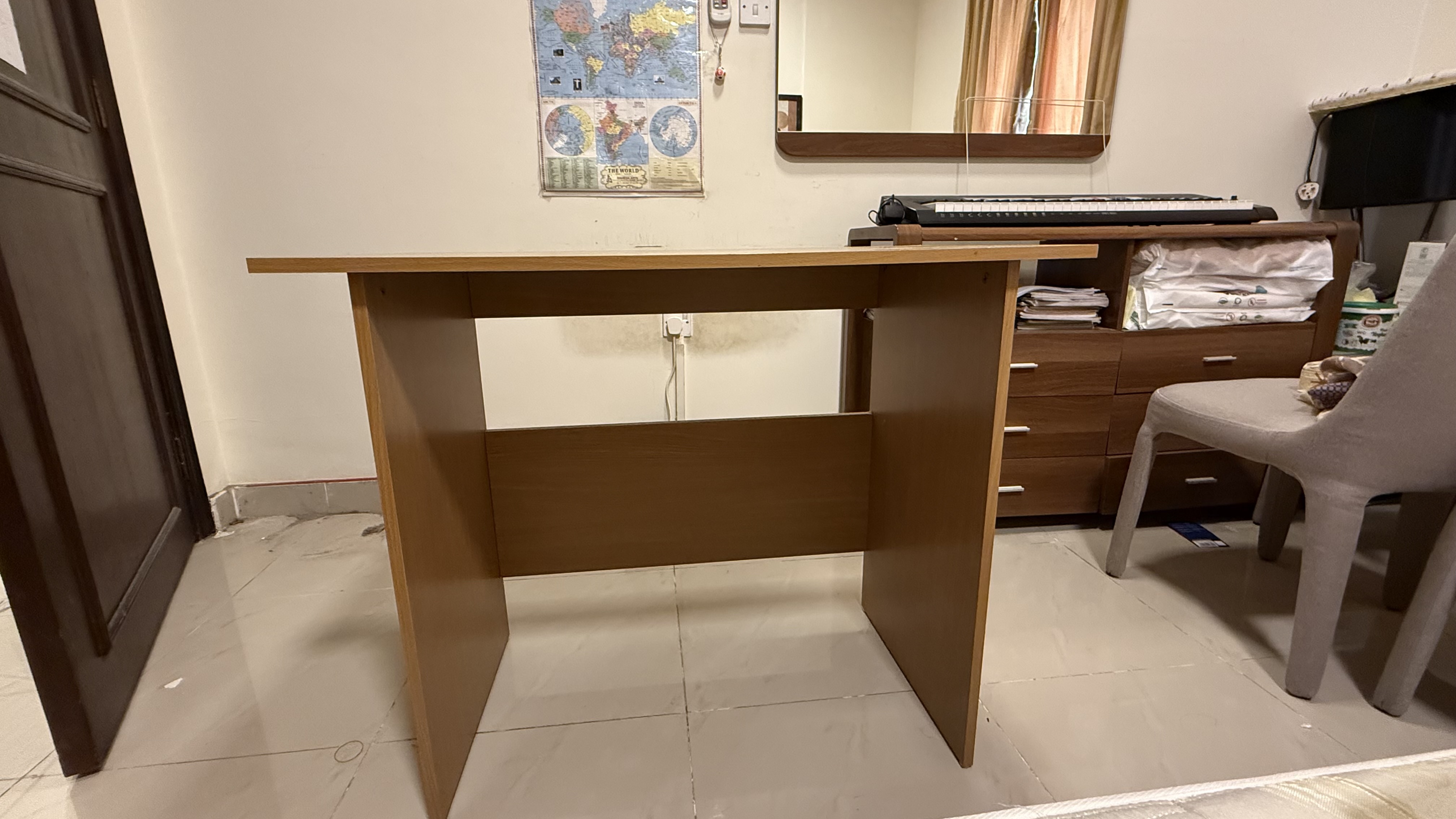 Laptop table  - Image 7
