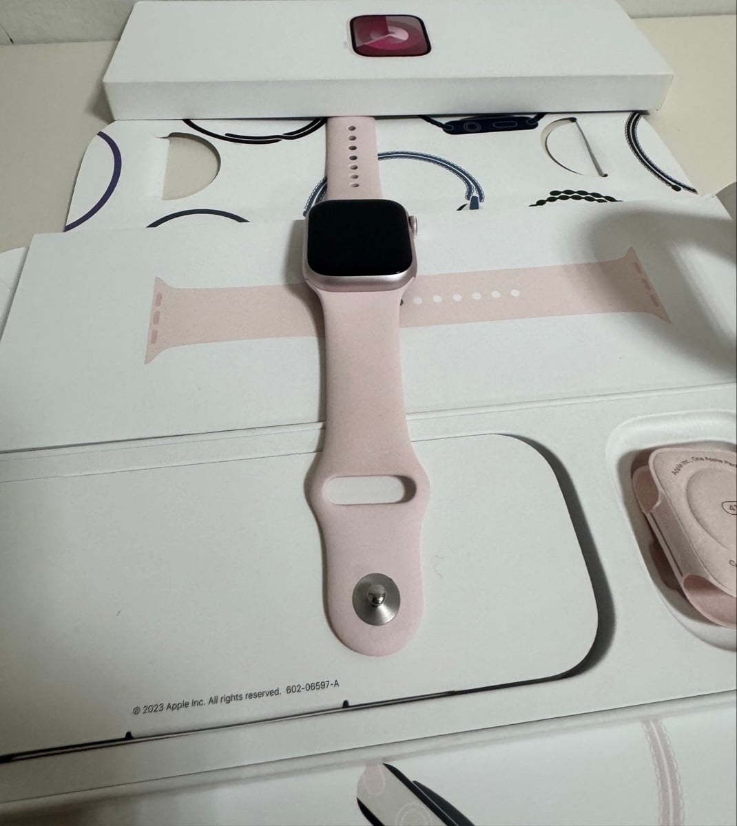 Apple watch series 9 pink 41mm - Image 3