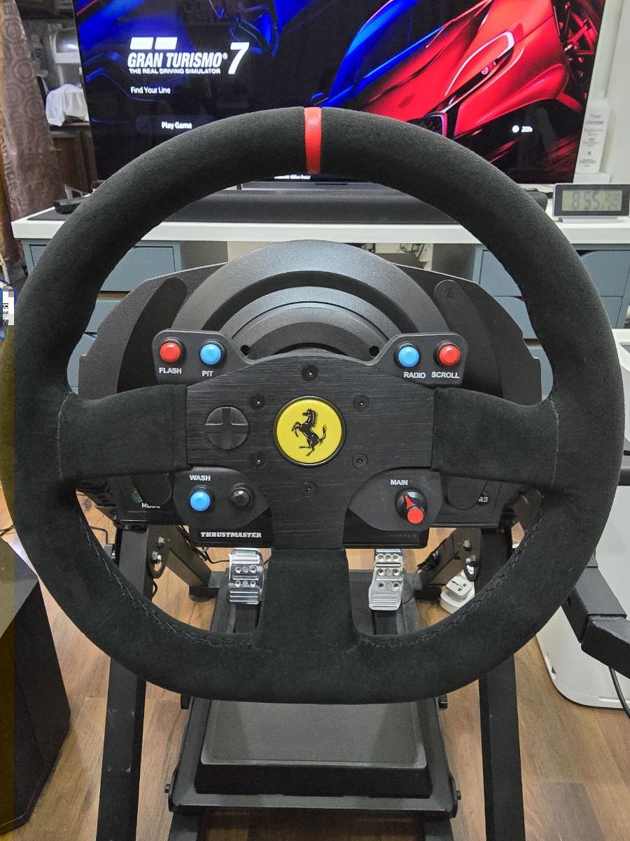 Next Level Racing Wheel Stand 2.0 + Thrustmaster T300 Ferrari Integral Racing Wheel Alcantara Edition + TH8A Shifter - Image 7