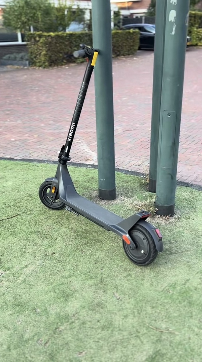 Scooter - Image 1