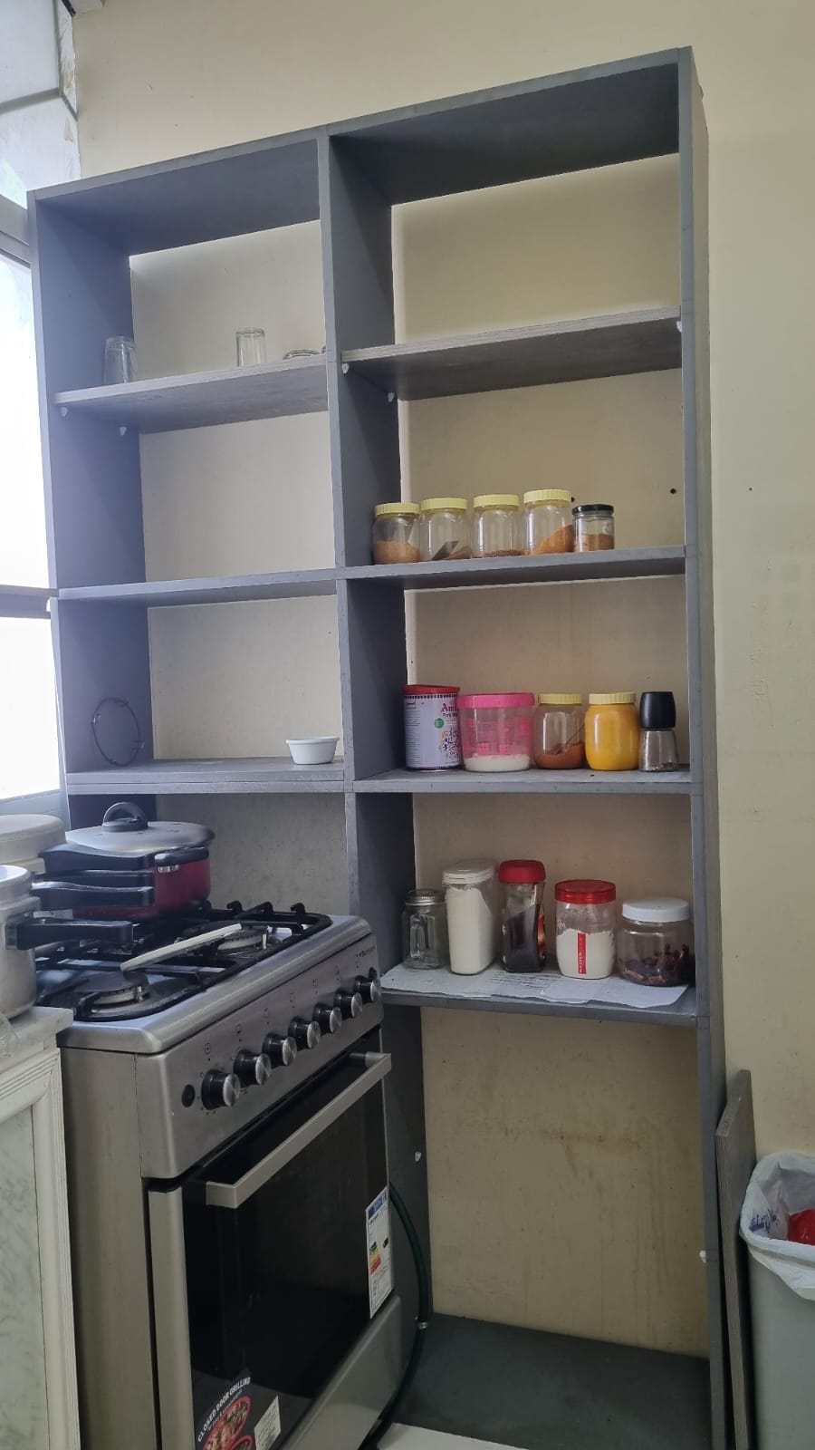 Refrigerator and other items. - Image 16