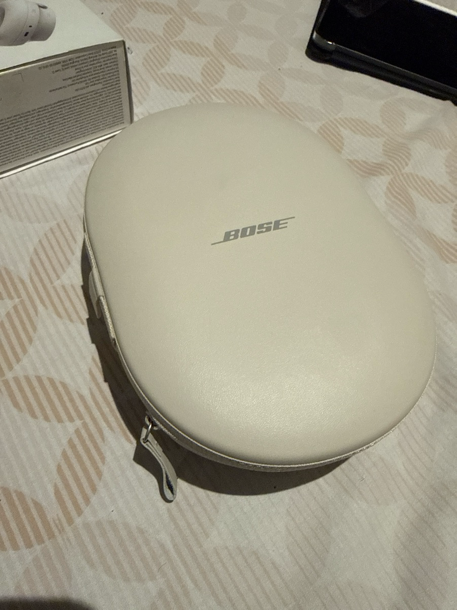 Bose Quiet Comfort Ultra - Image 4