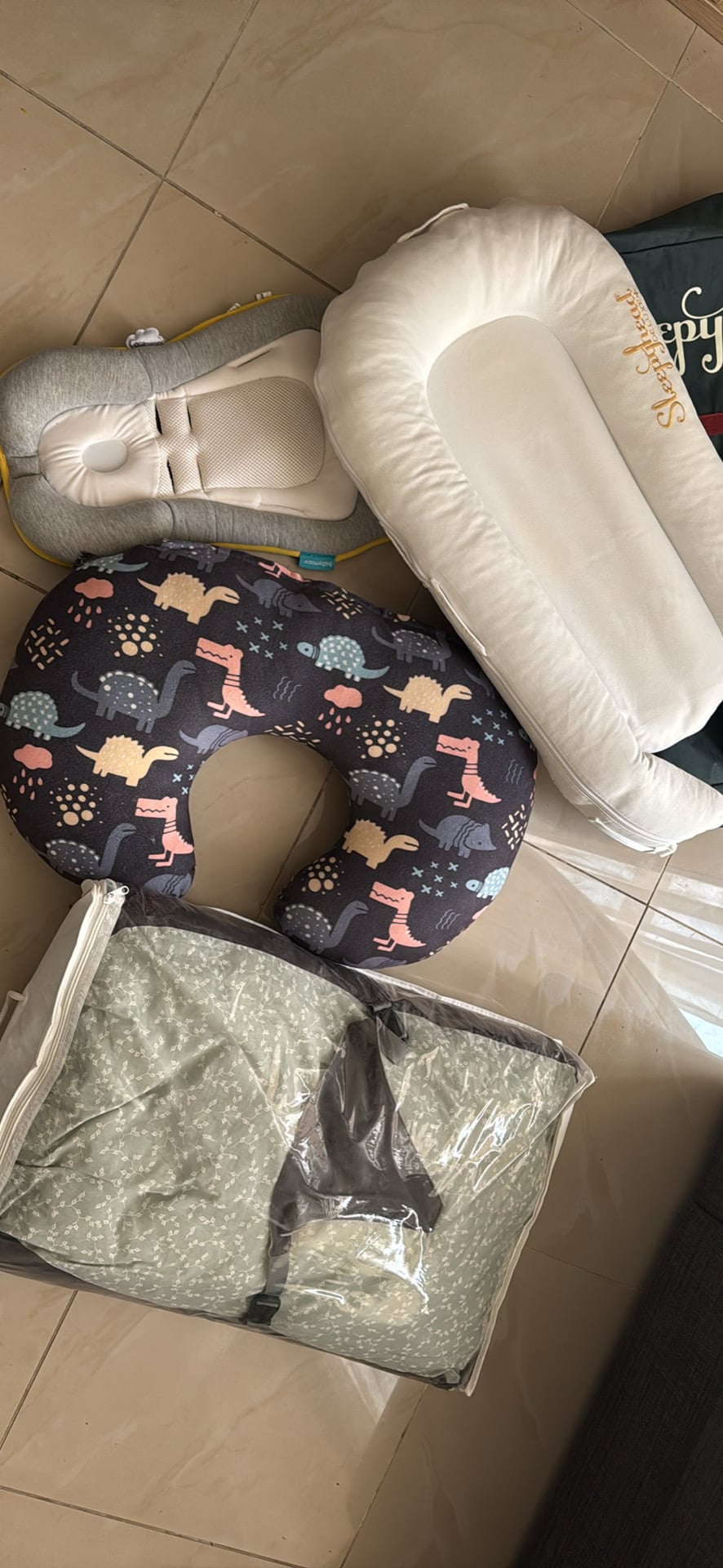 Baby nest, memory foam bed & support, soft sleeping bed and nursing pillows last fixed 650 Qr - Image 2