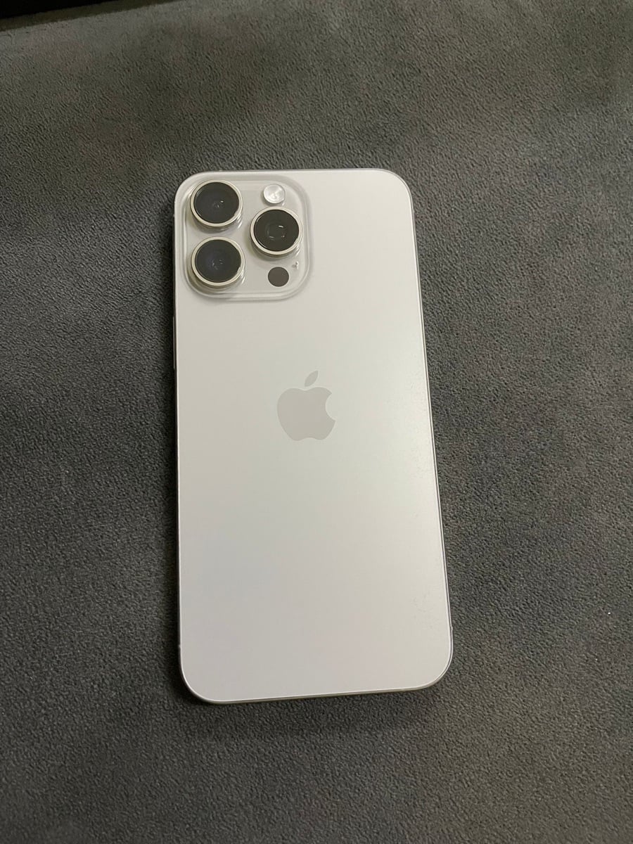 iPhone 15 Pro Max 256GB - Image 1