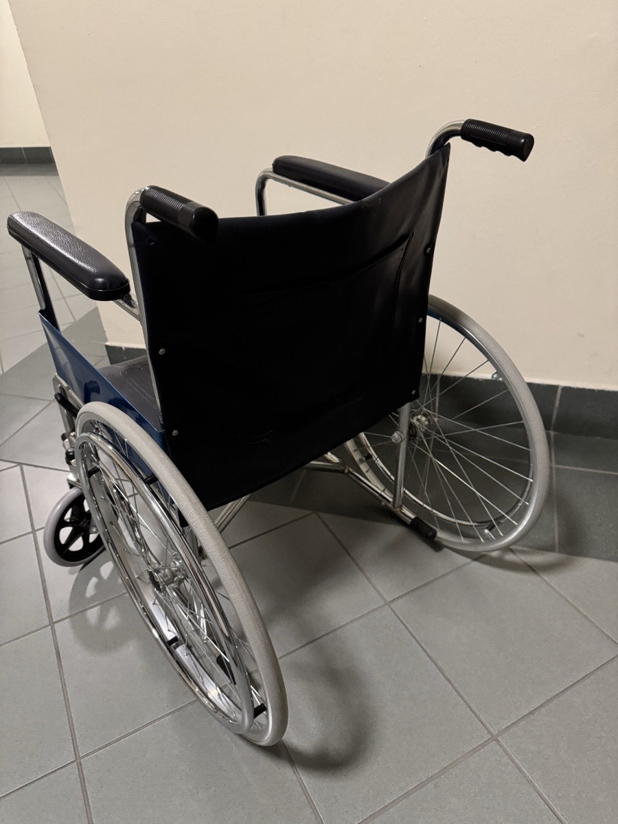 Wheelchair - Image 5