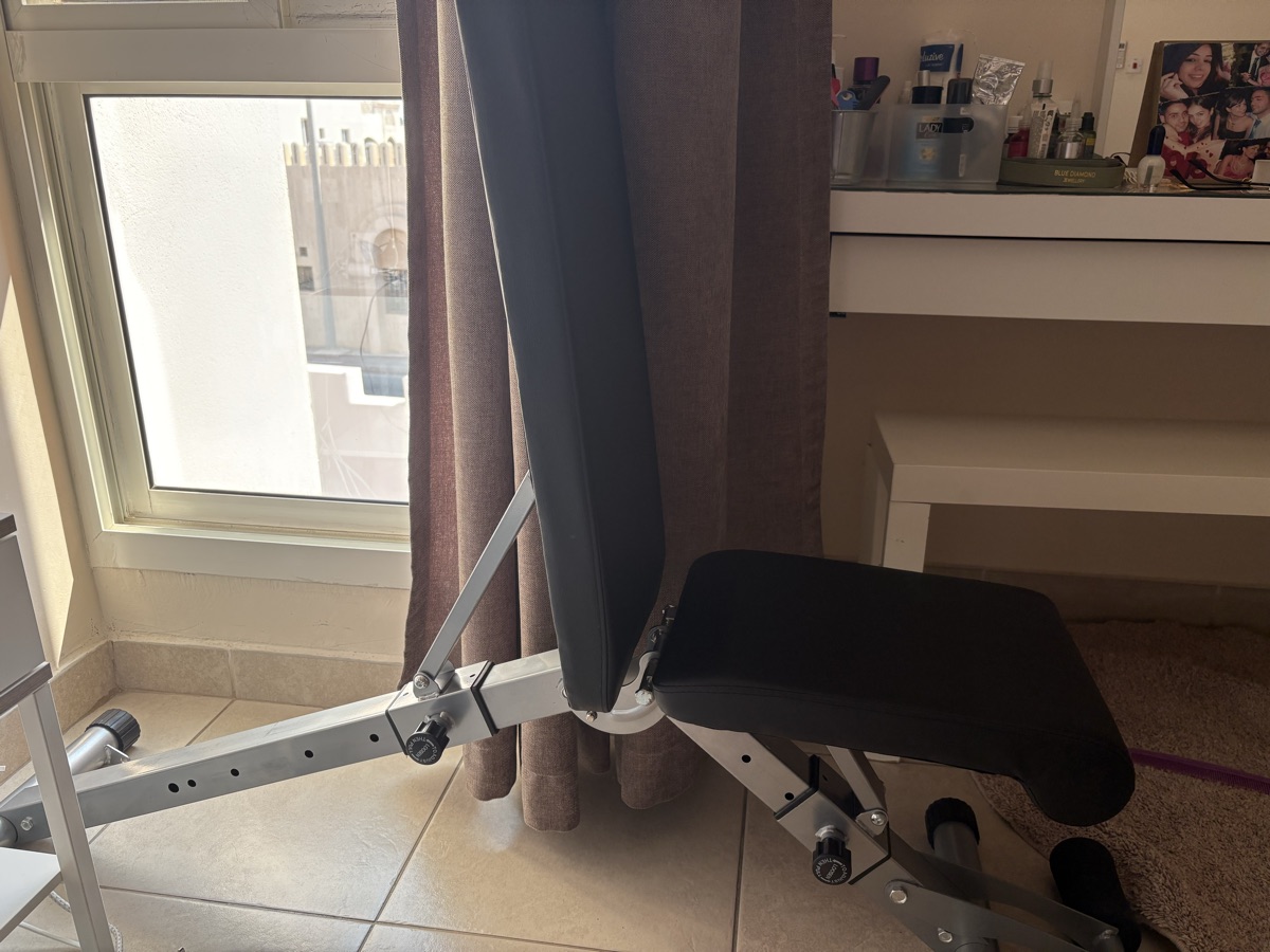 Fitness Bench + 30 KGS Dumbells - Image 6