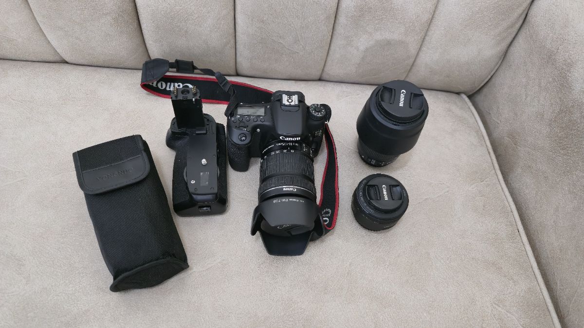 Canon 70 D camera with Lenses - Image 4
