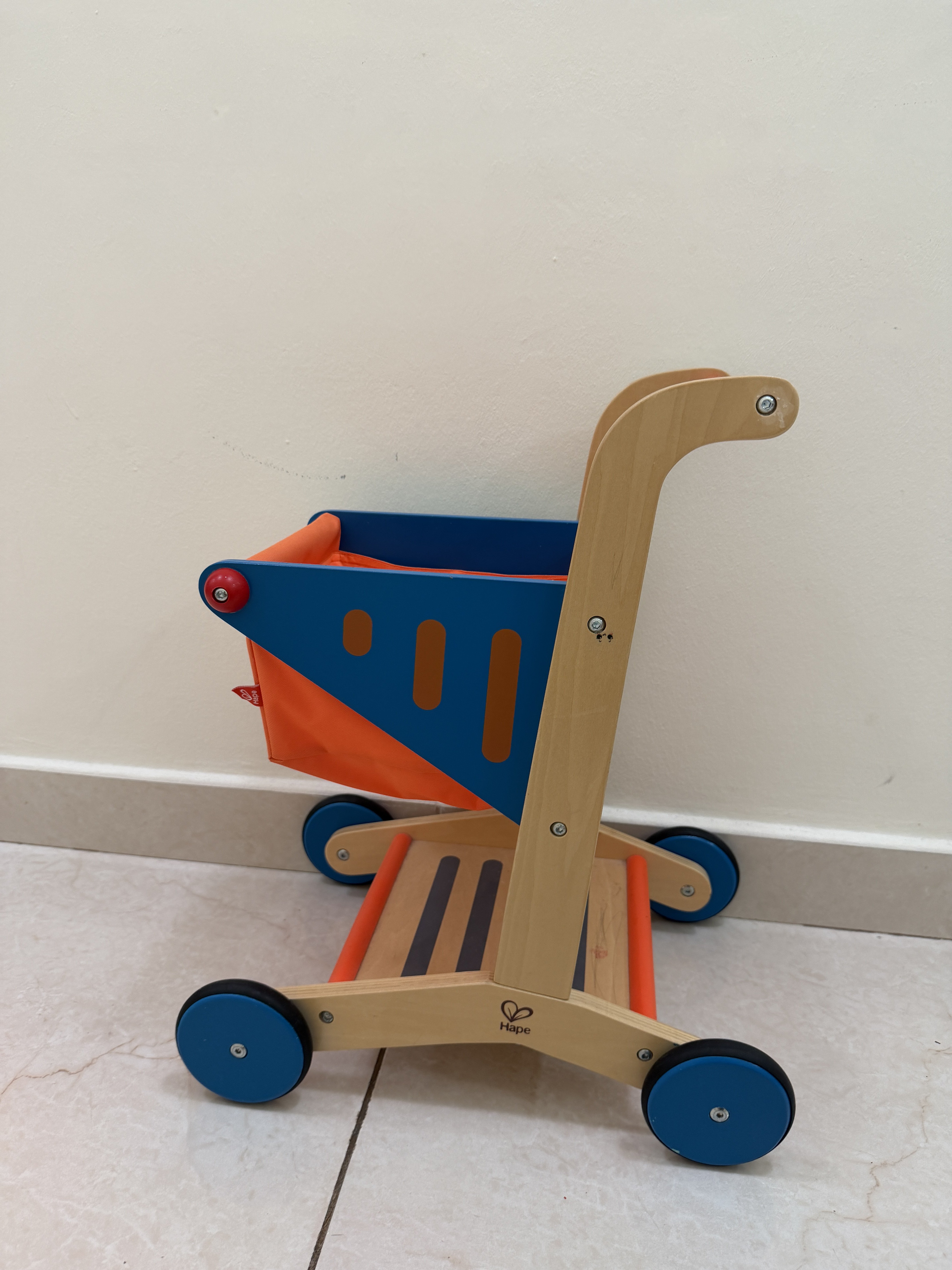 Hape Shopping Cart - Image 1