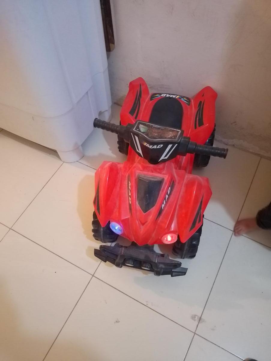 New born kids bed and 3 tyre schooter, manual kids buggy - Image 6