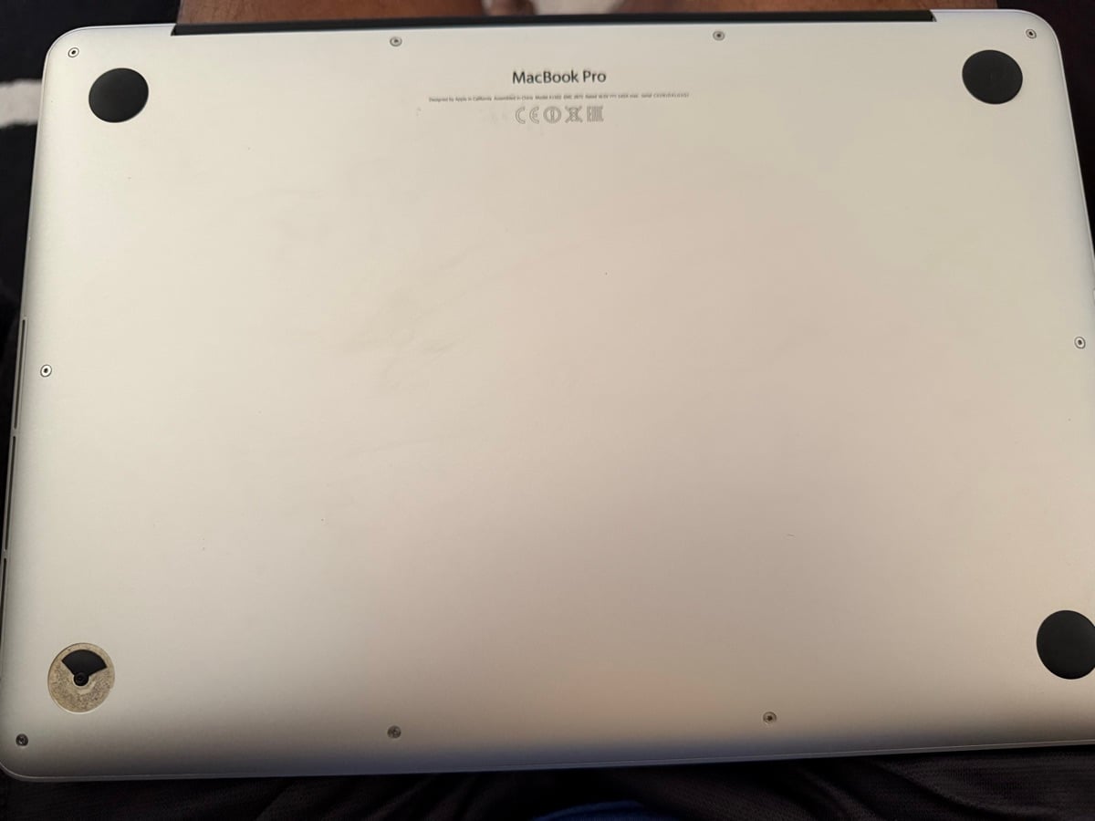 MacBook Pro 13” A1502  8GB   256GB - Image 2