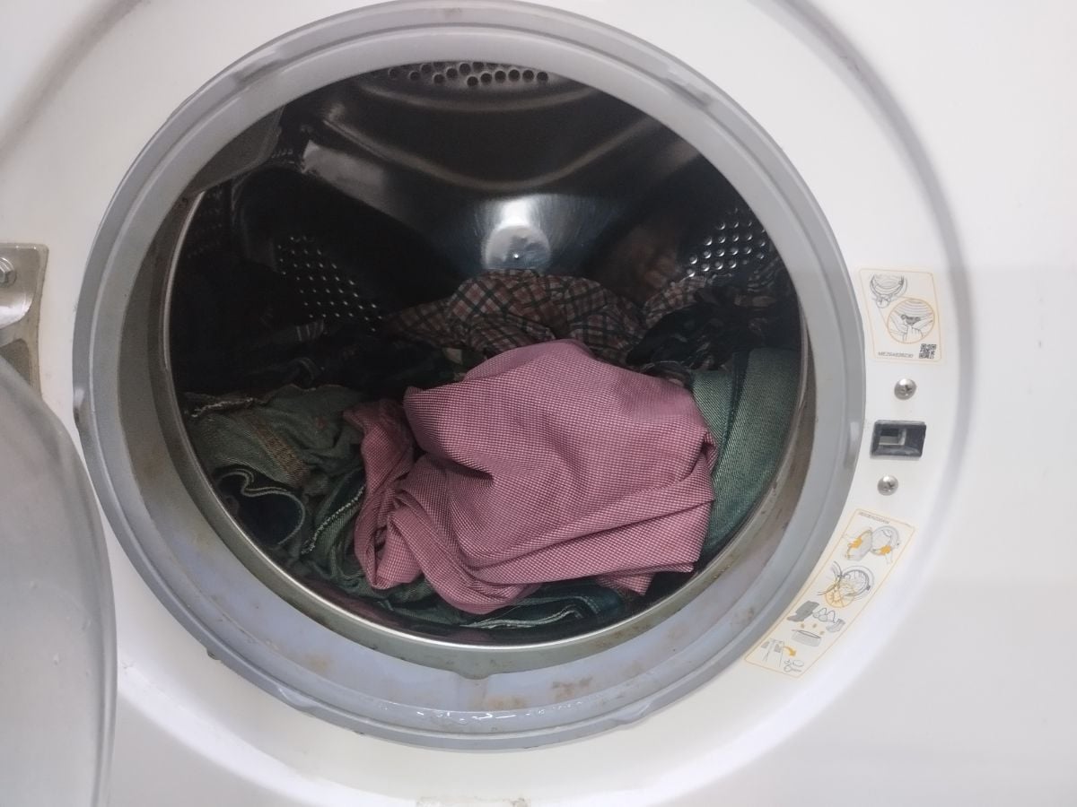 LG 7kg New Model Less Used Washing Machine For Sale - Image 2