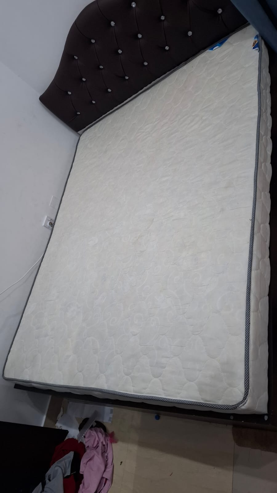 New King Size bed with Mattress ,negotiable  - Image 4