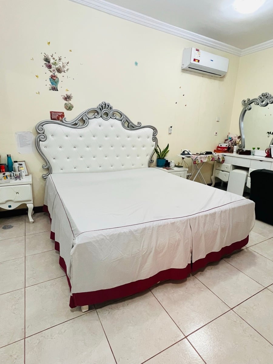 180 x 180 King size bed frame for sale - Image 1