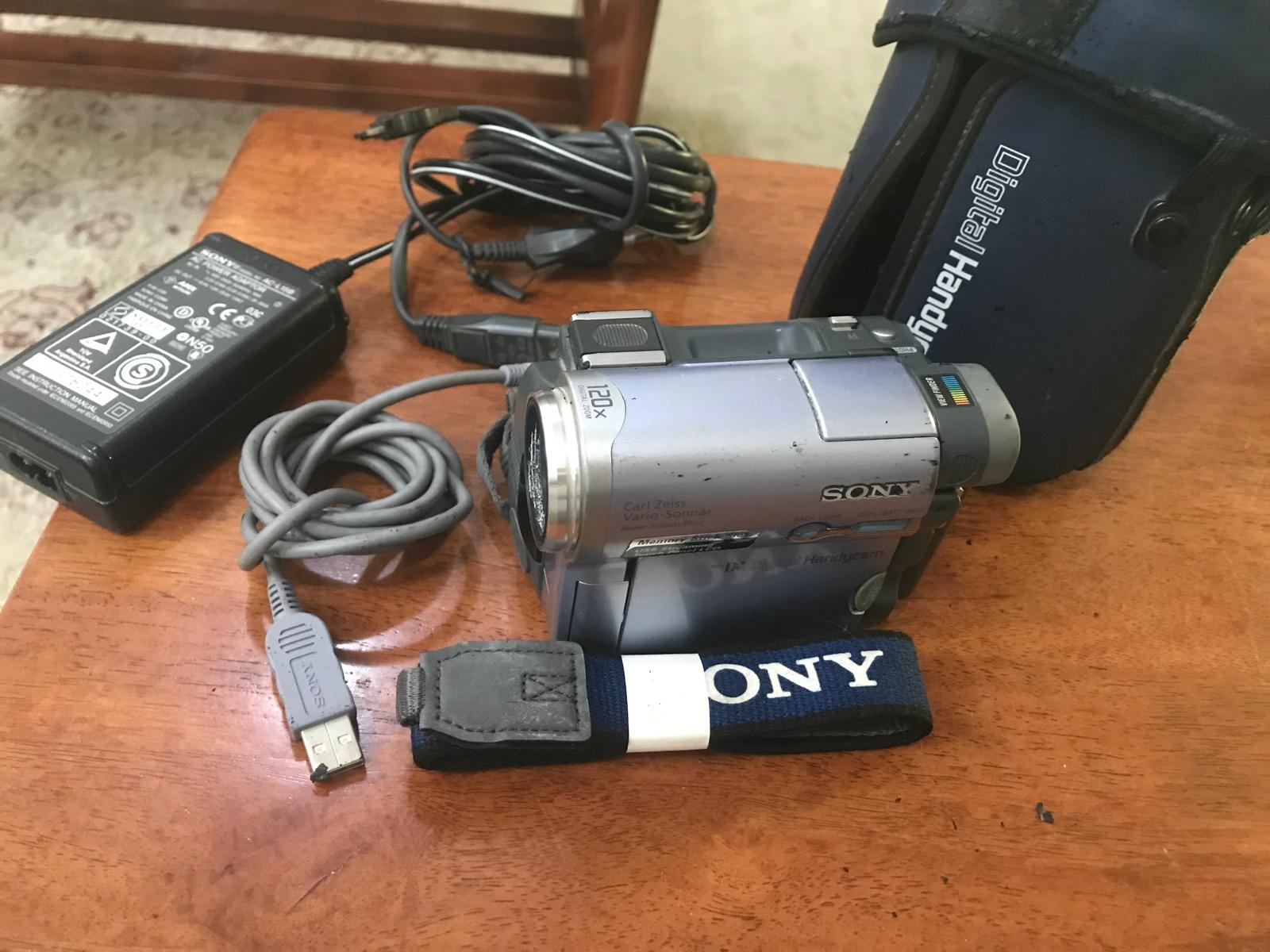 Digital Handycam SONY Camera - Image 4
