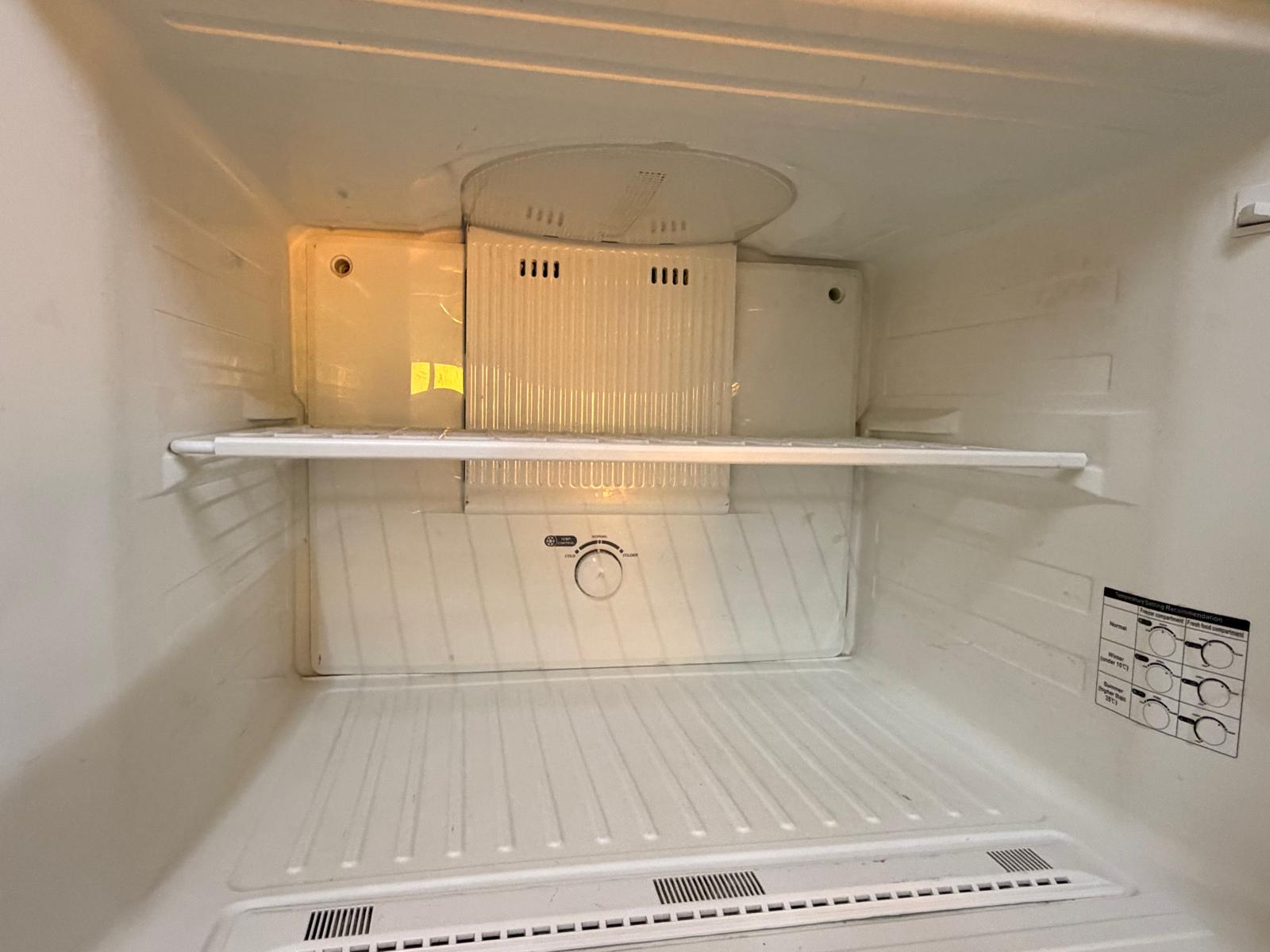 GENERALCO TOP MOUNT REFRIGERATOR 606L - Image 3