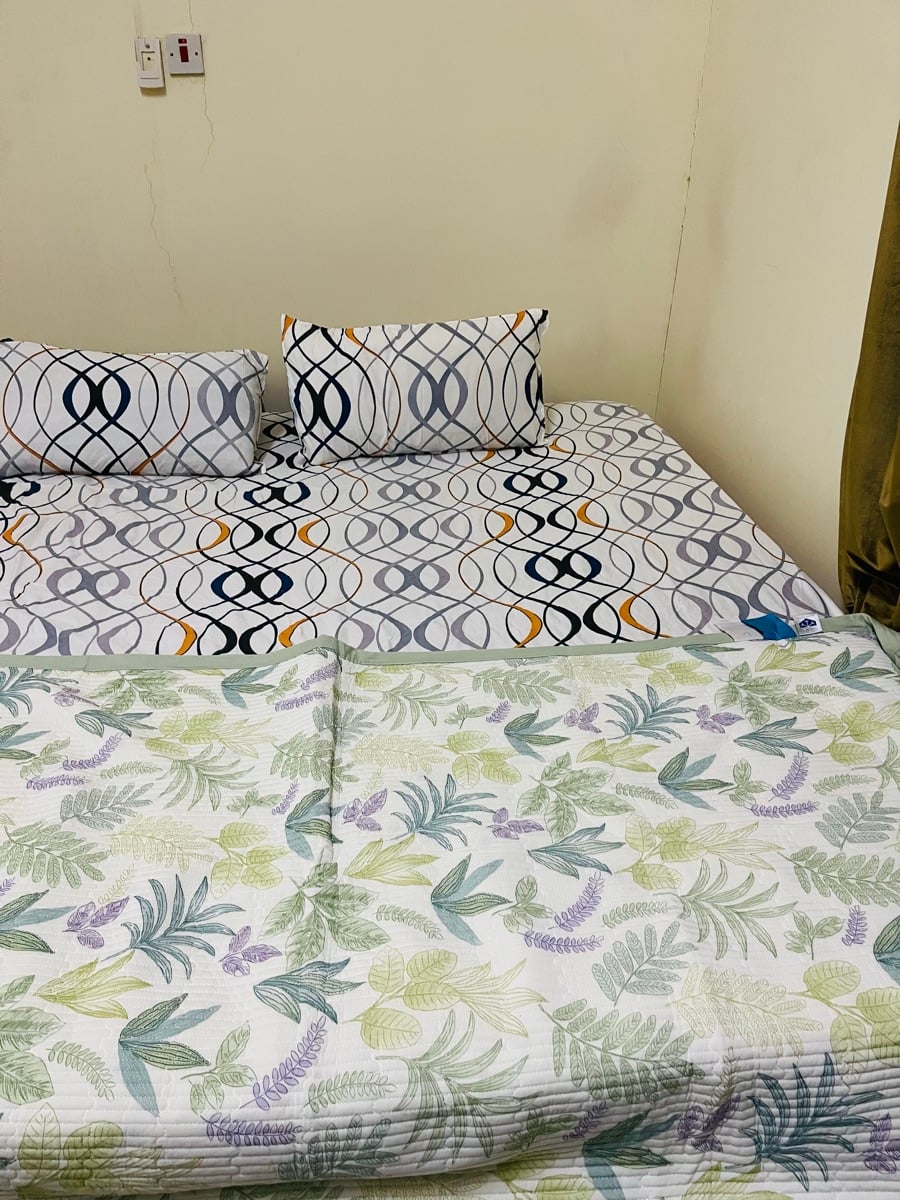 Bed and mattress for sale - Image 1