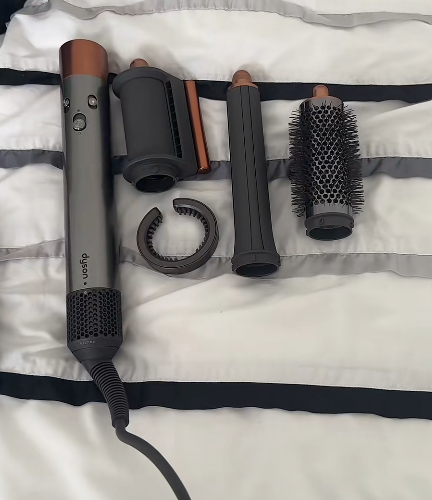 Dyson Airwrap Multi Styler-Nickel Cooper -3 Pieces  - Image 2