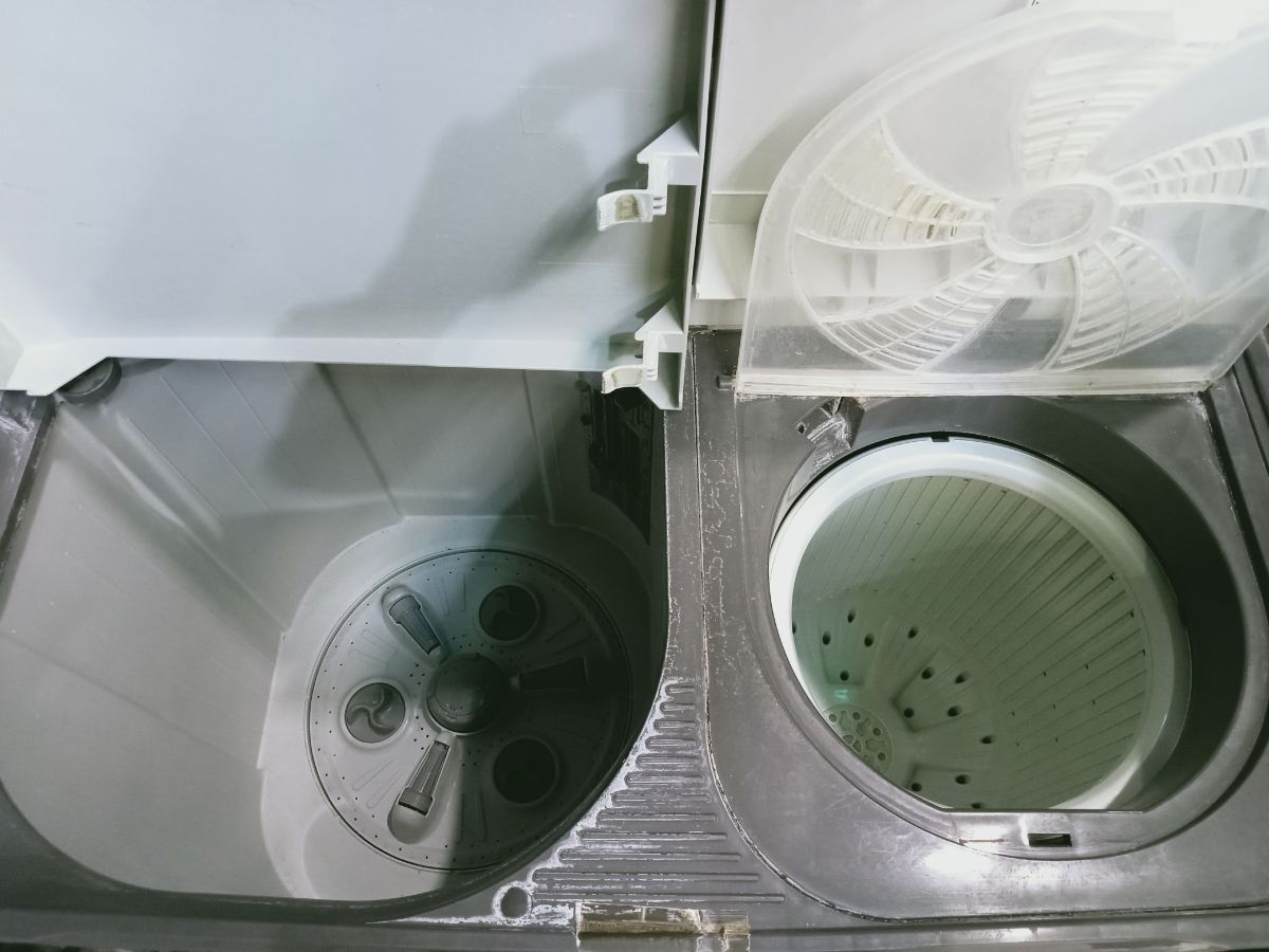 LG manual 12 KG washing machine available for sale - Image 3