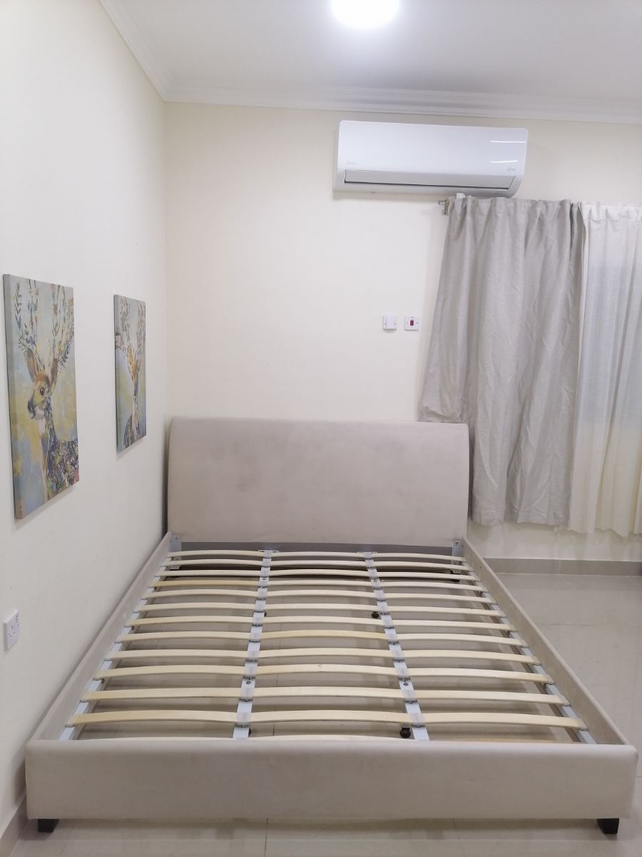For sale "The one" brand bed - Image 2