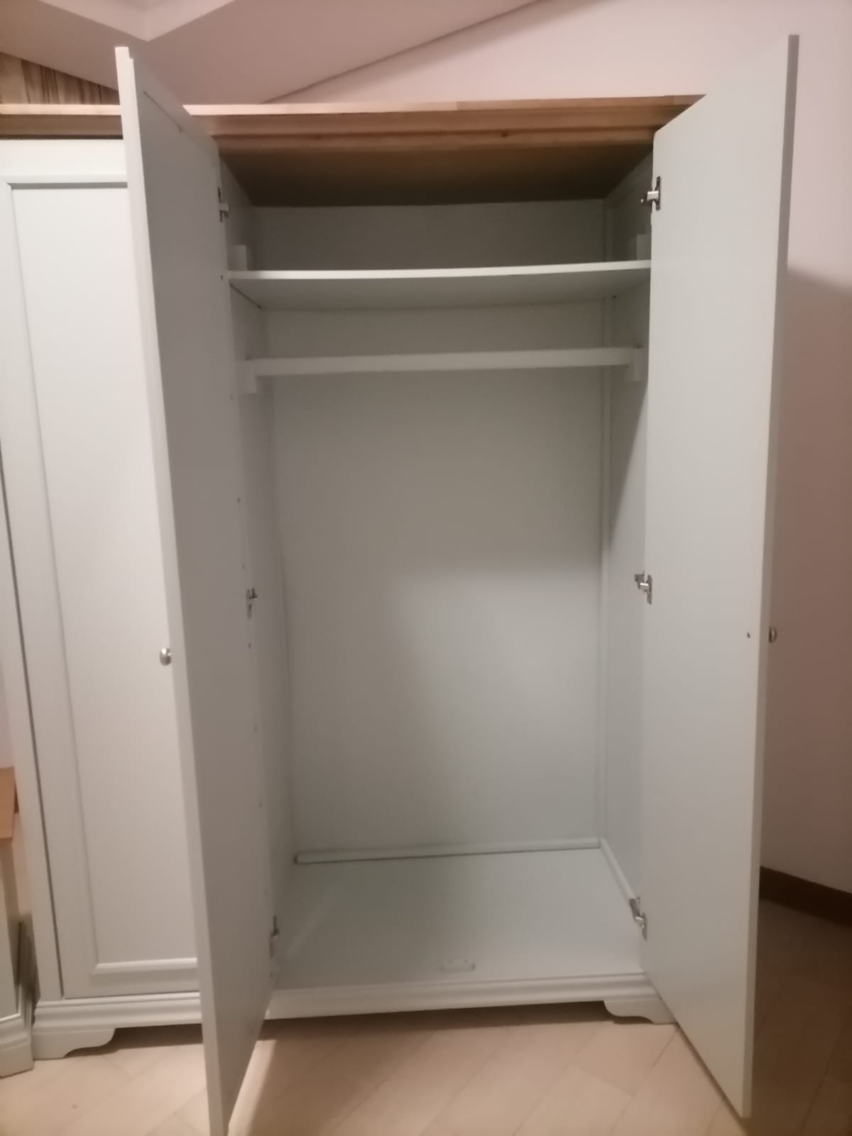 Solid wooden wardrobe  - Image 3