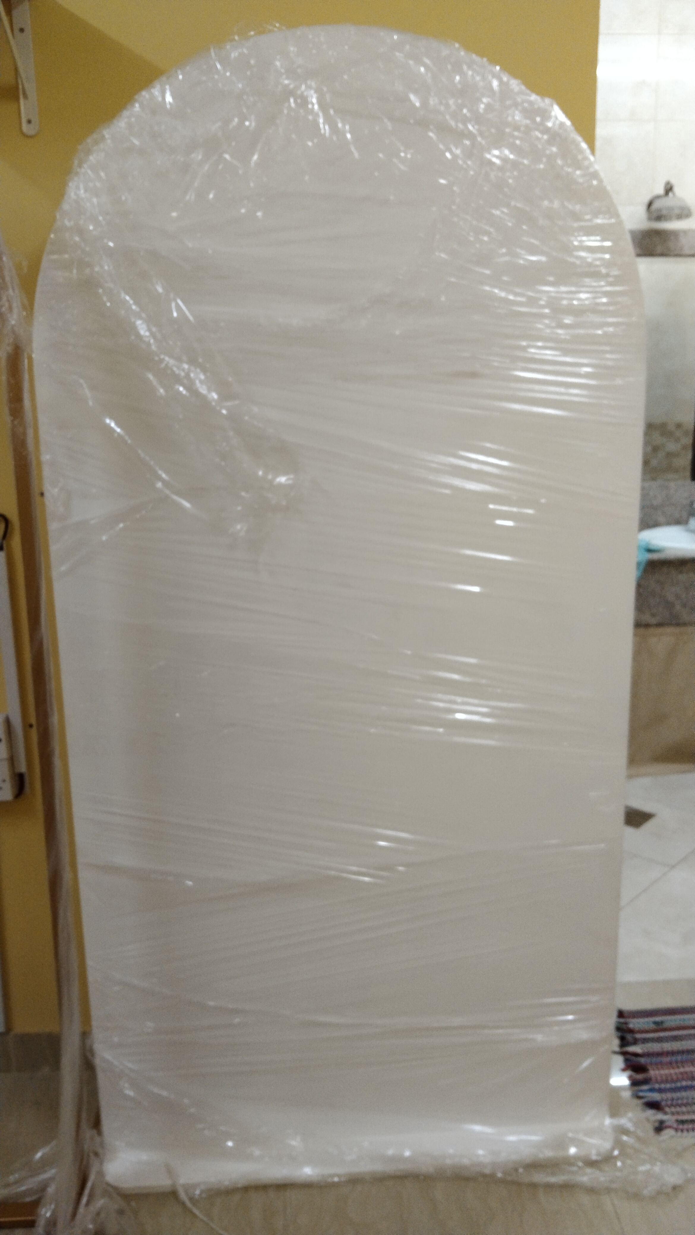 FOR SALE - DECOR ITEM SETS (NEW) & FLOWERS (USED) AS PER THE PICTURE - Image 12