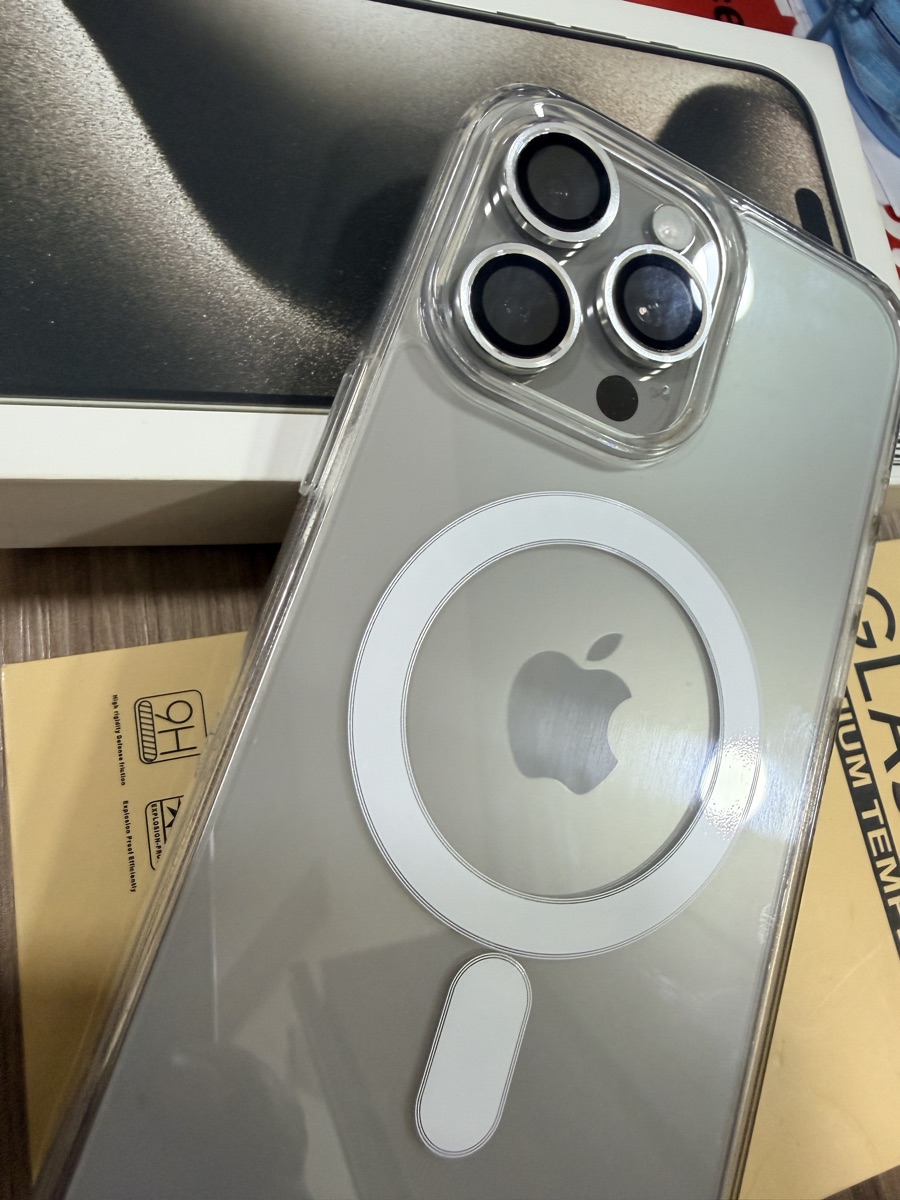 I phone 15 pro max 256 gb - Image 1