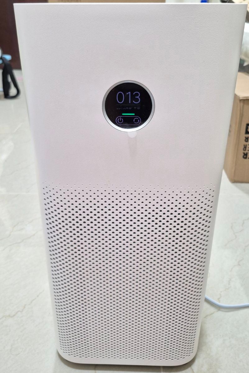 Xiaomi Air Purifier 4 - price- QAR 550 (negotiable). Almost New (1 Month Used) Very Urgent Sale - Image 1