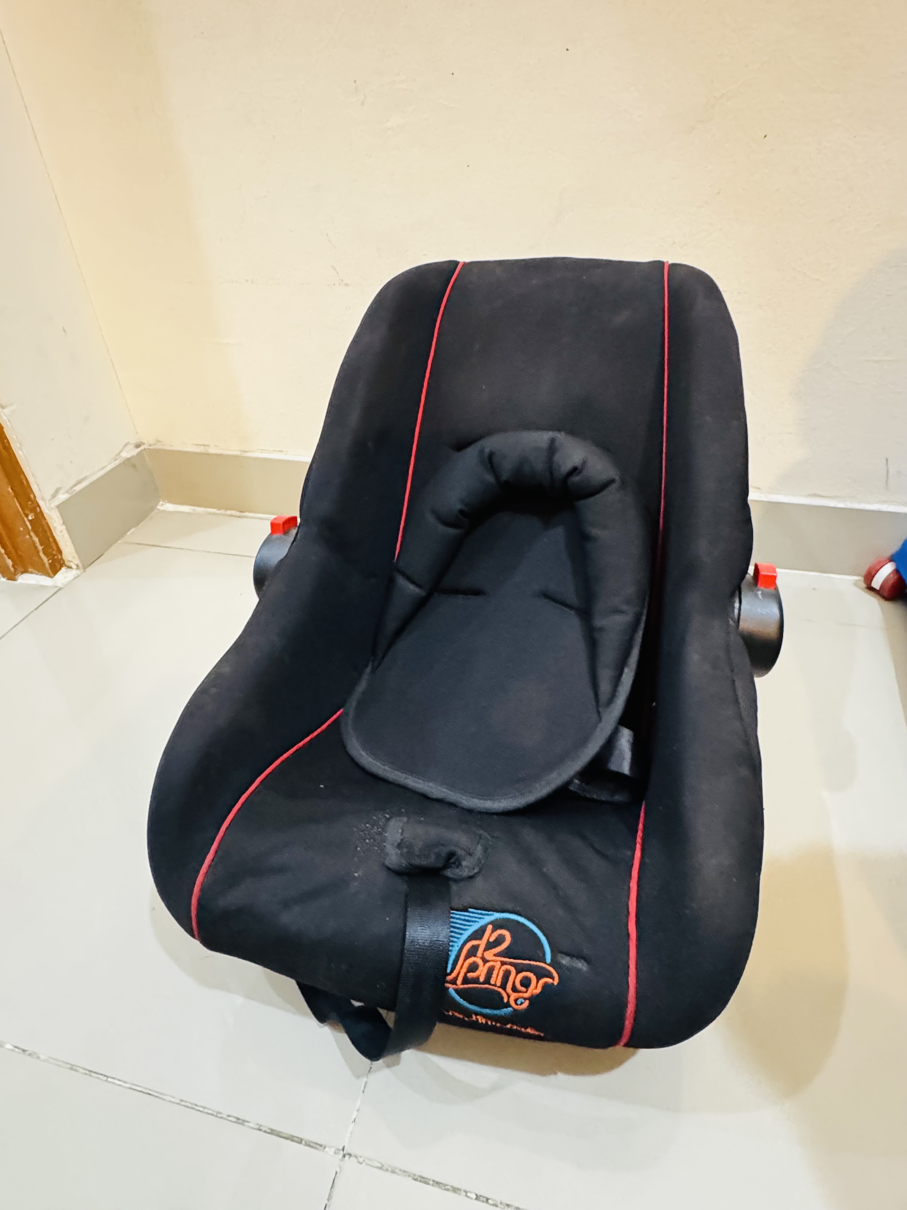 Kids bouncer or car seat for sale. - Image 1