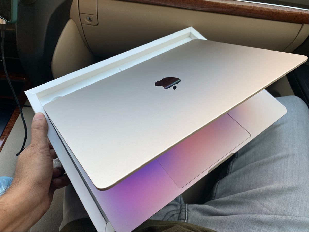 Urgent Sale | MacBook Air M2 (15-inch, 2023 Model - Image 1