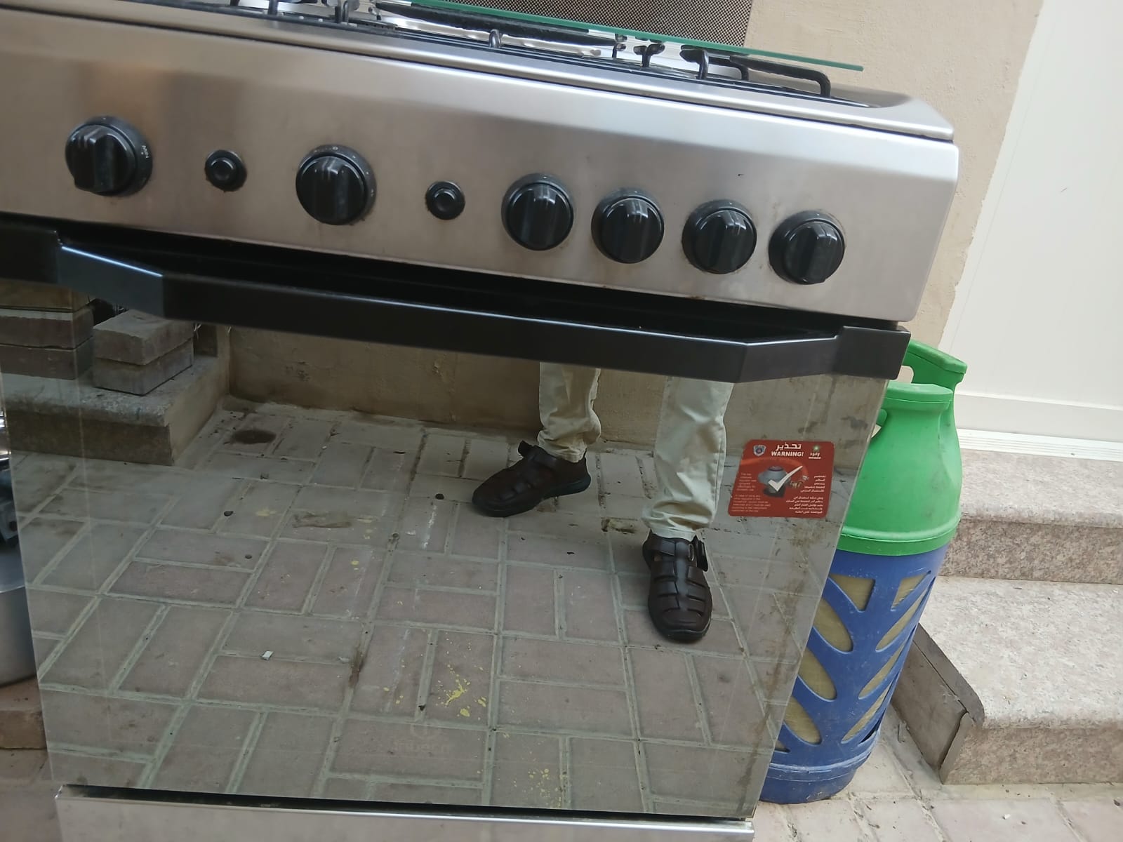 Cooking range with 12 kg LPG cylender - Image 2
