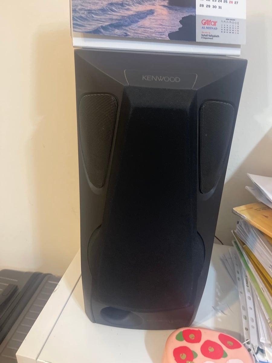 Kenwood Audio System - Image 3