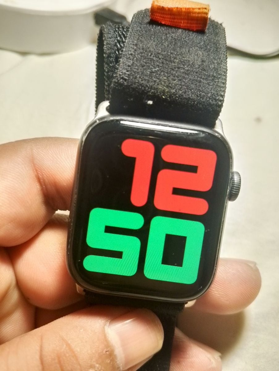 Apple watch series 5 44mm - Image 1