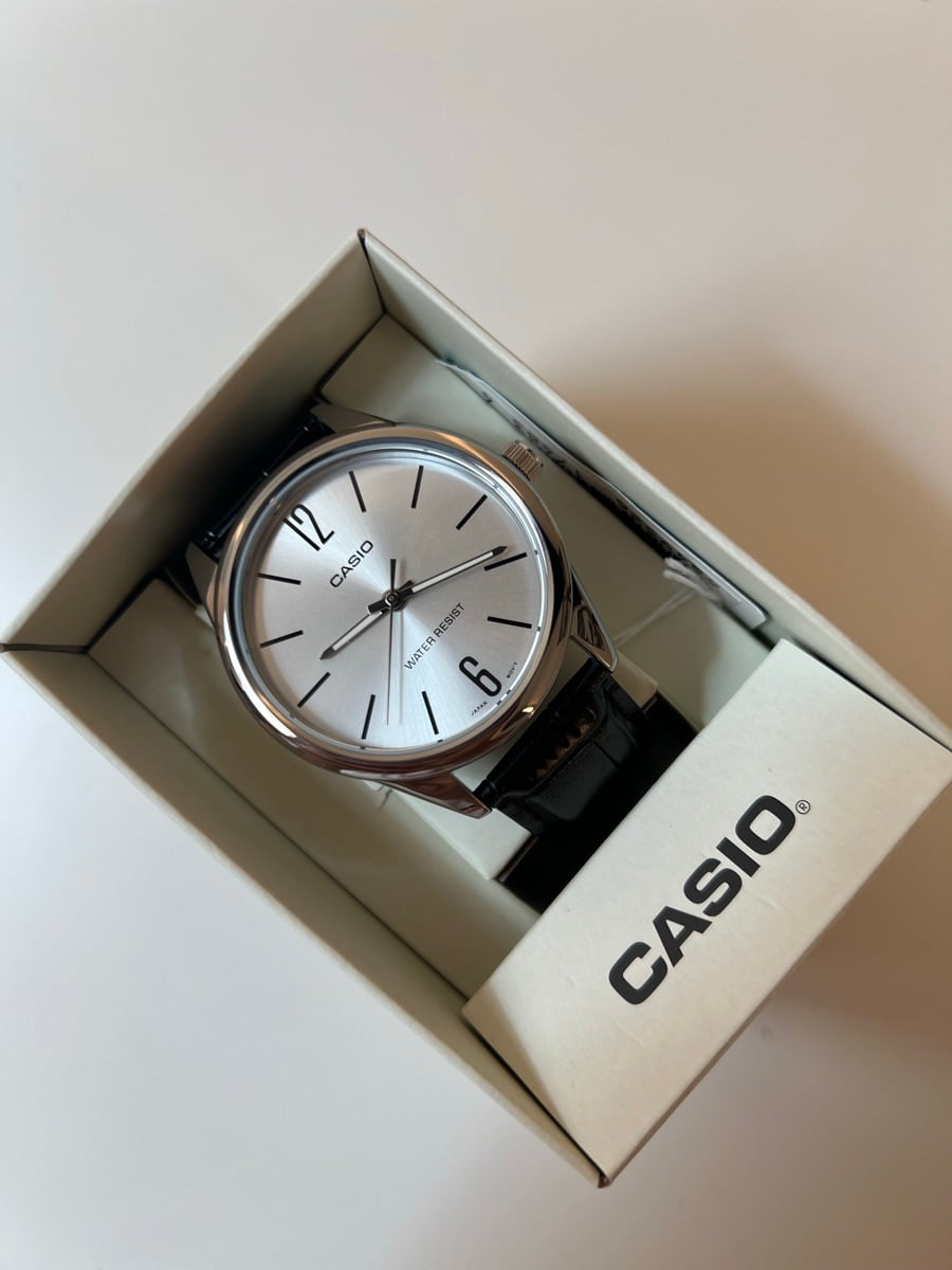 casio watch - Image 1