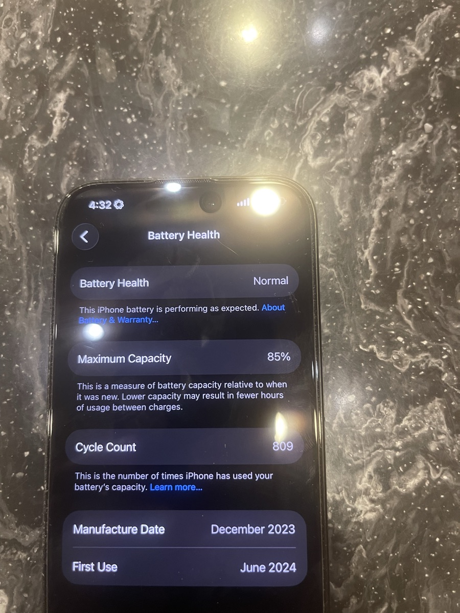 I phone 15 pro titanium black,256 GB, - Image 3