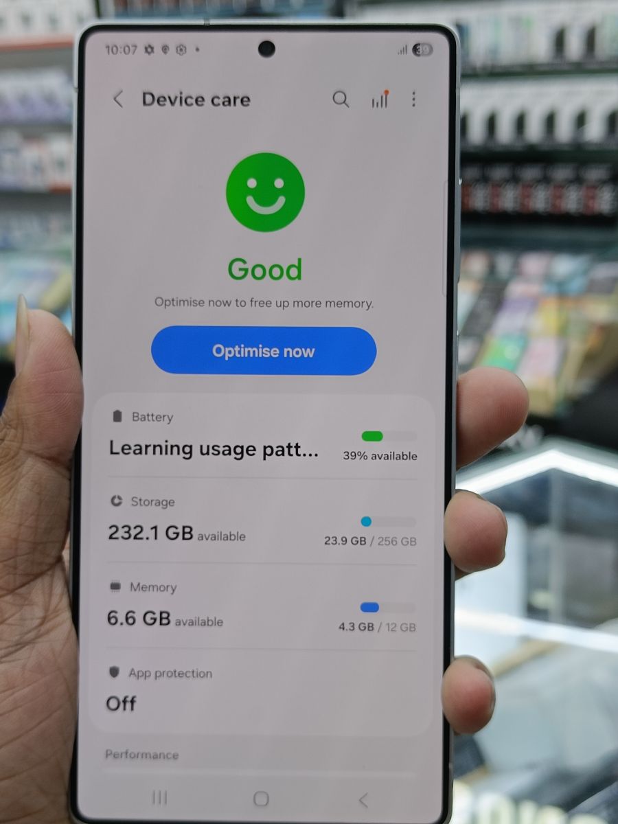 Samsung Galaxy S25 Ultra - Image 1