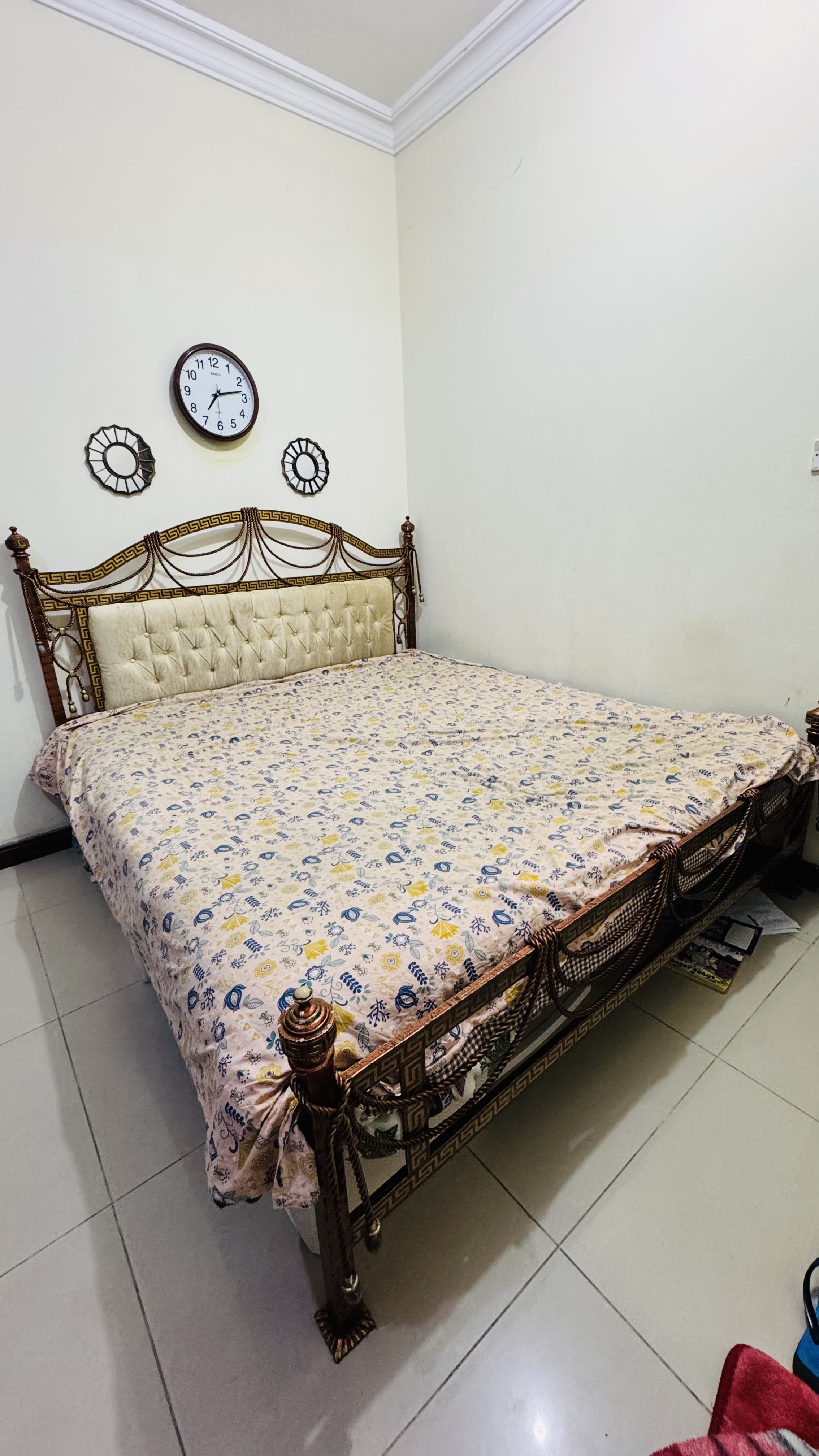 Bed and mattress  - Image 2