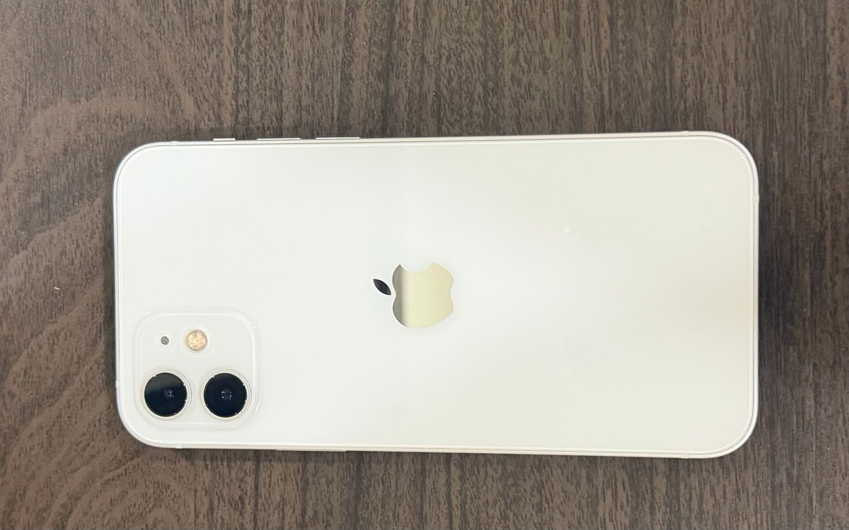 iPhone 12 white 128gb - Image 2