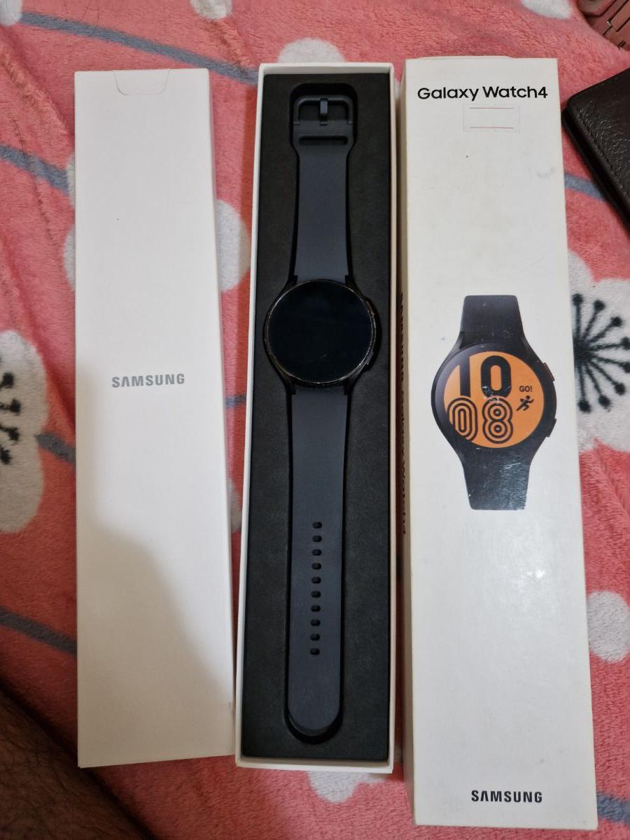 Samsung watch 4 - Image 1