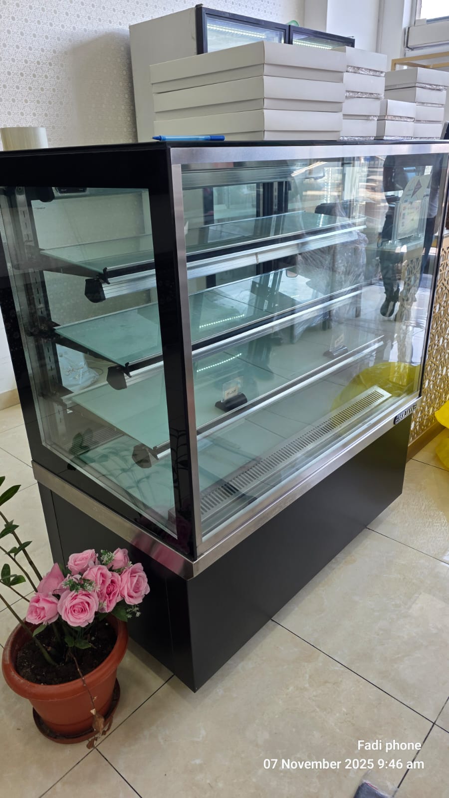 براد عرض كبير  cake glass fridge  - Image 4