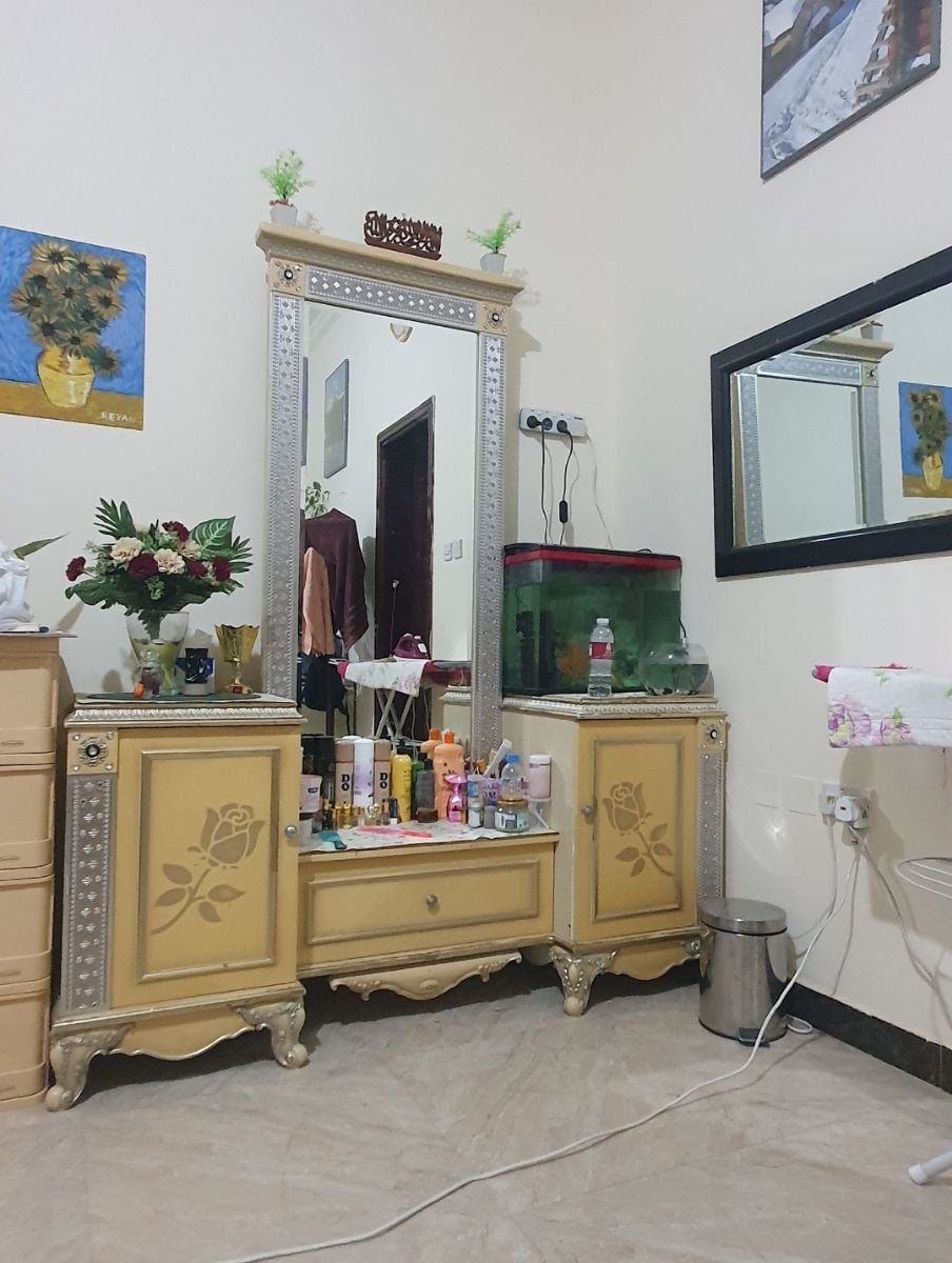 All household items for sale. - Image 2