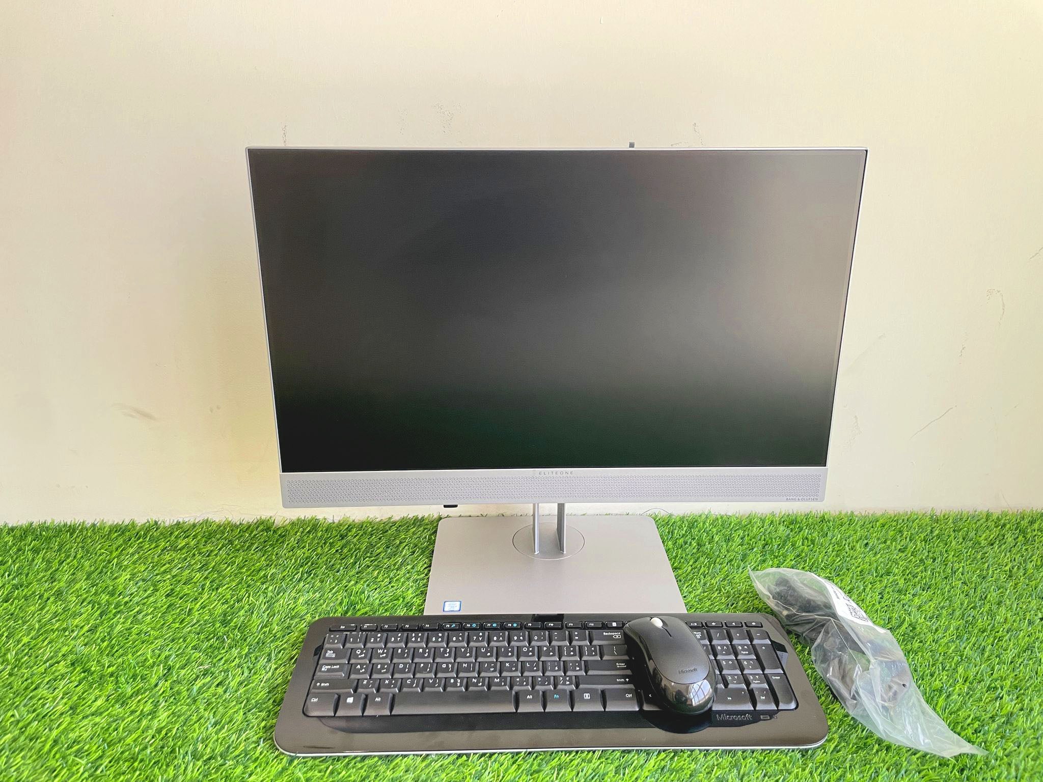 HP Eliteone 800 G5 All-in-one -i7-8th Gen-16GB RAM-512GB SSD-Display 24" inch - Image 1