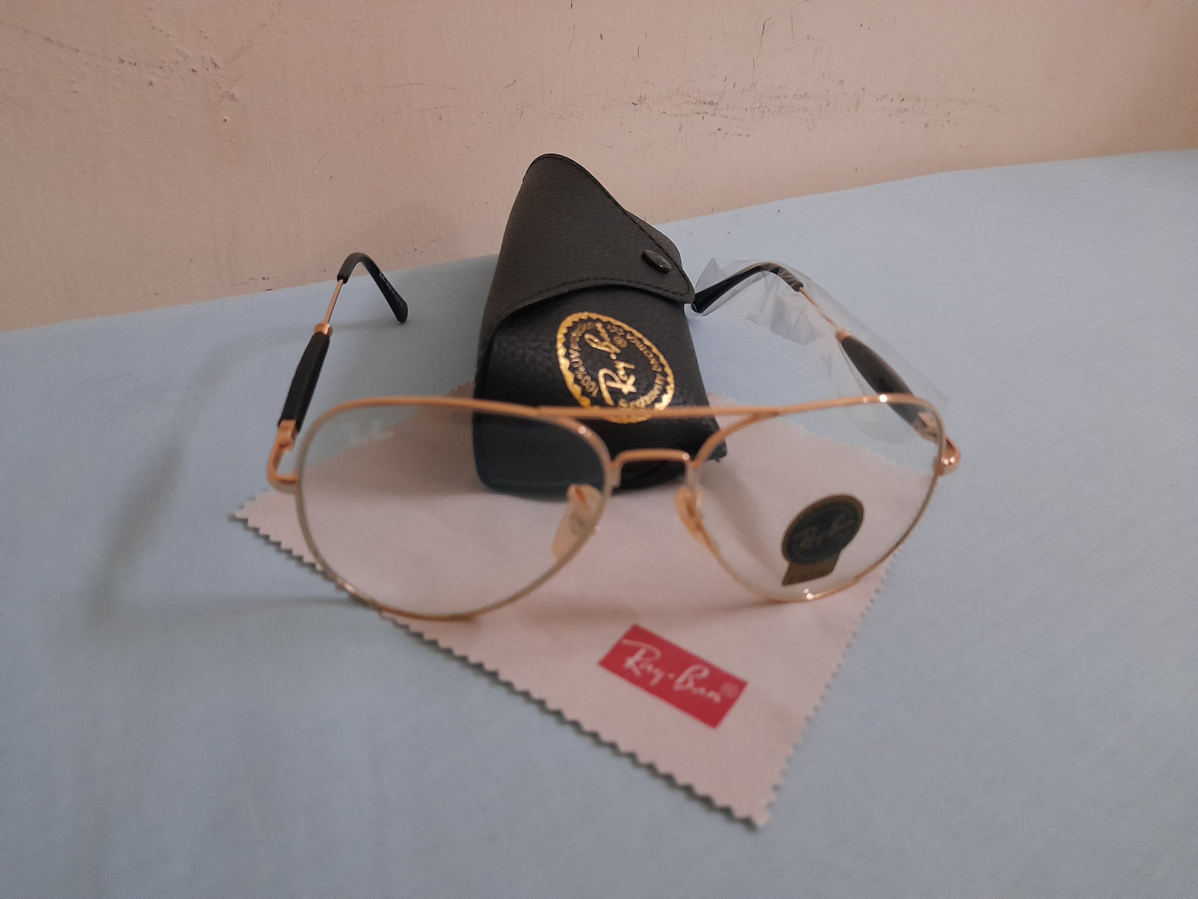Ray ban High-Quality Sun Glasses  - Image 4