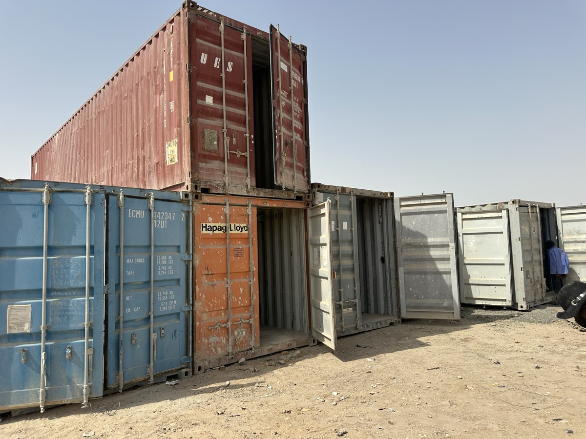 20ft & 40 ft Containers - Image 11