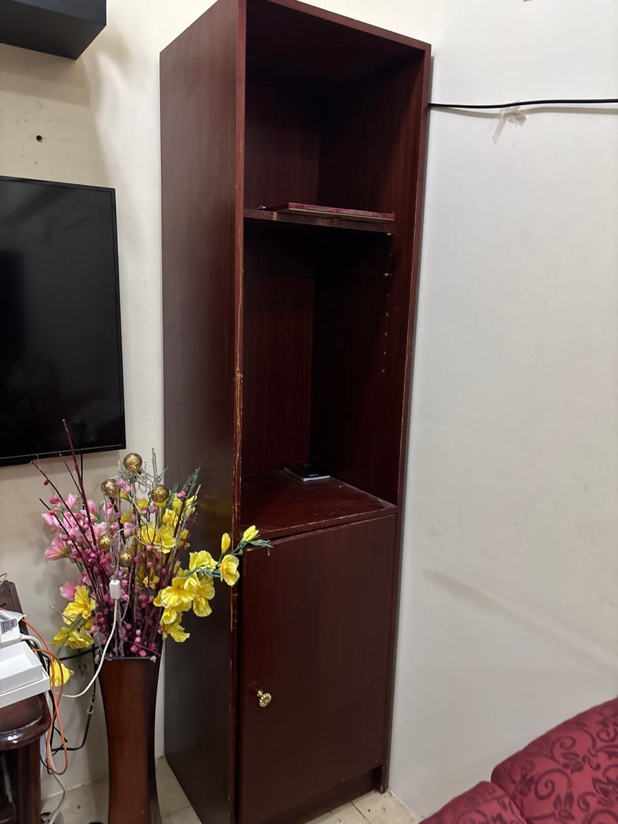 SHELVES/CUPBOARD (URGENT SALE) STORAGE SPACE - Image 3