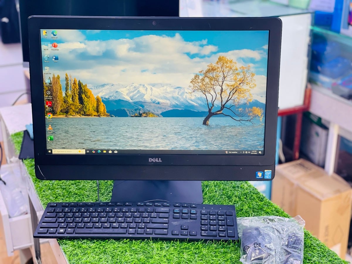 Dell i7/8gb/256SSD - Image 1