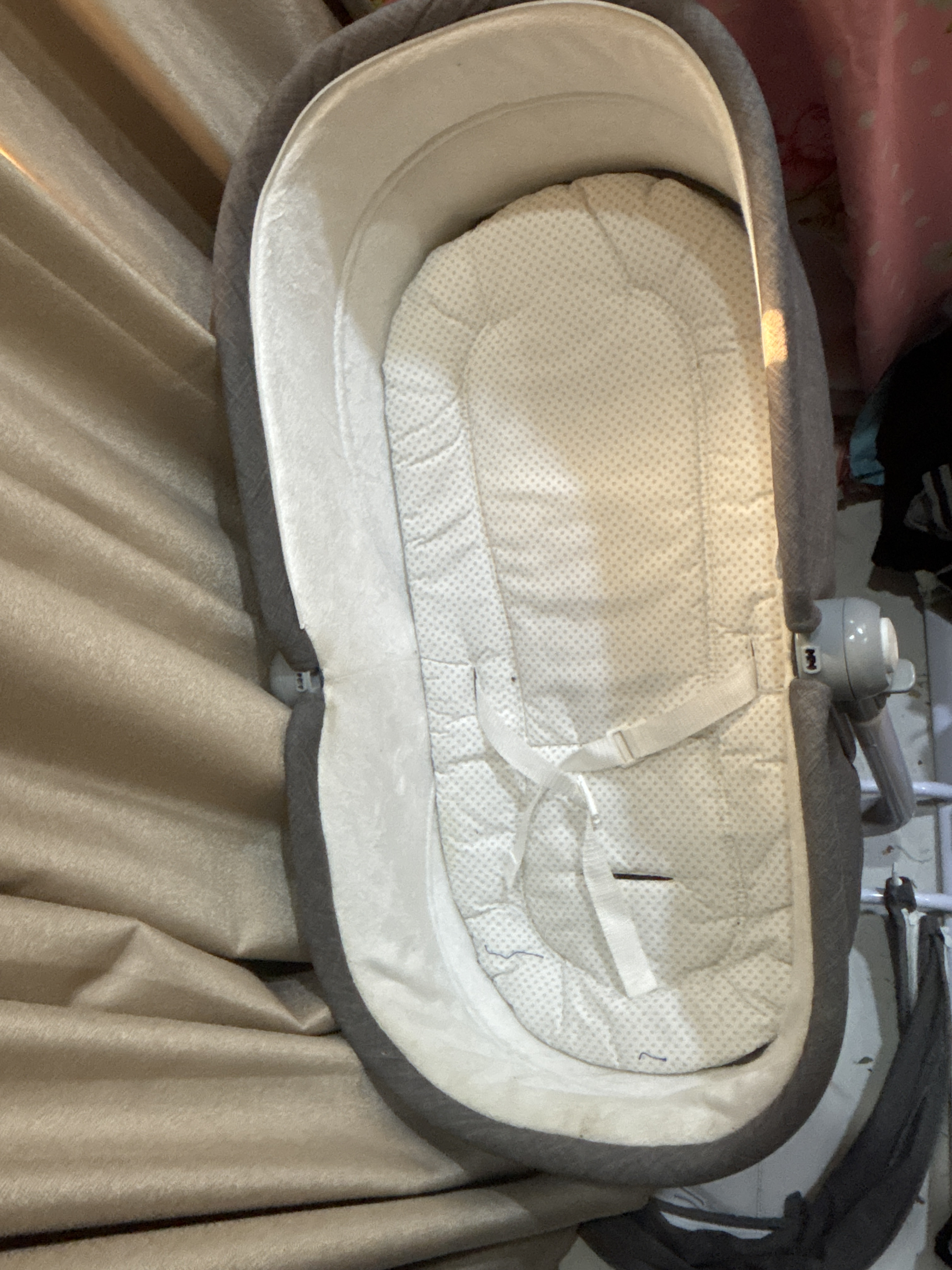 Baby swing and cradle - Image 1