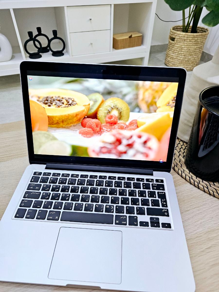 Macbook Pro i5 8/512Gb Silver - Image 1